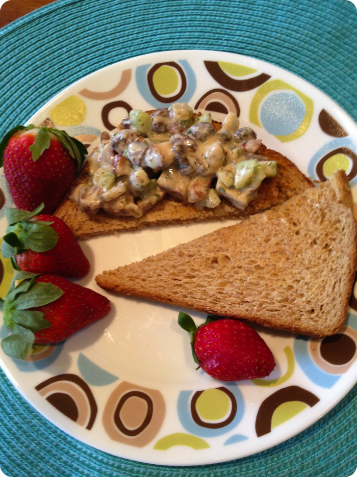 clean eating chicken salad sandwich